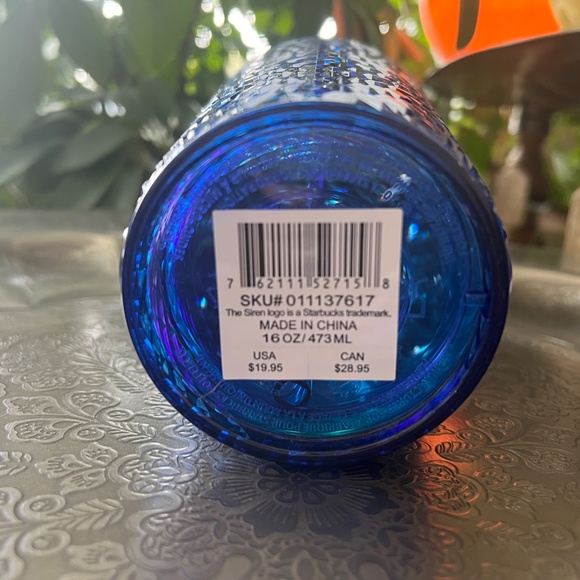 STARBUCKS Limited Edition Winter Holiday 2022 Blue Jeweled 16oz Tumbler - Picture 2 of 4